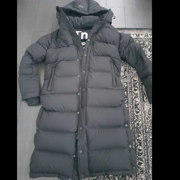 Aritzia Jackets & Blazers - SOLD* Aritzia TNA SuperPuff, matte black, XS